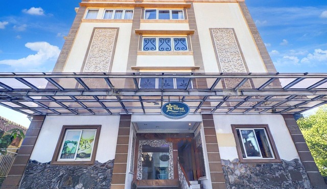 Modern Twin Suite Stay W/Free WiFi and Pool