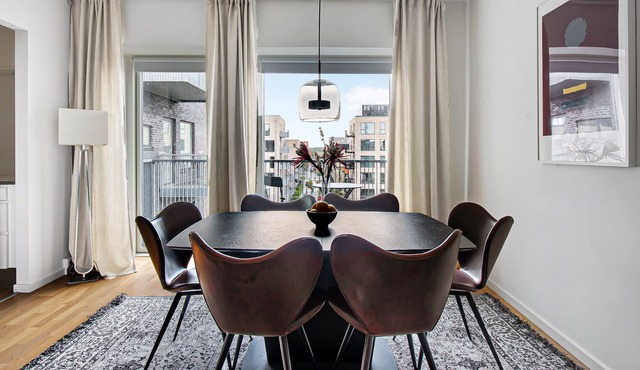 Modern Two-bedroom Apartment close to the metro station and Royal Arena.