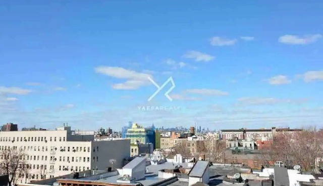 Modern Two Bedroom Apt. (Elevator, Laundry & gym)