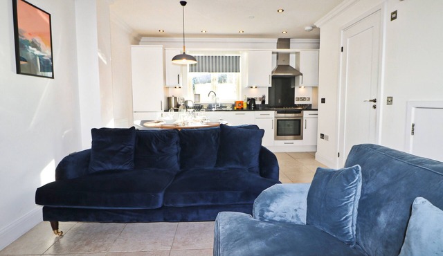 Modern two bedroom, dog friendly, beach house