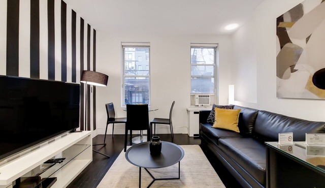 Modern Two Bedroom in Chelsea/Greenwich Village