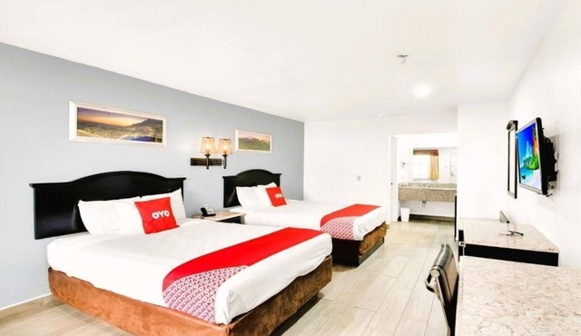 Modern Unit Near Agave Jalisco – Pet Friendly, On‑site Parking & Pool