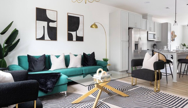 Modern Upscale 4-bedroom condo in Raleigh!