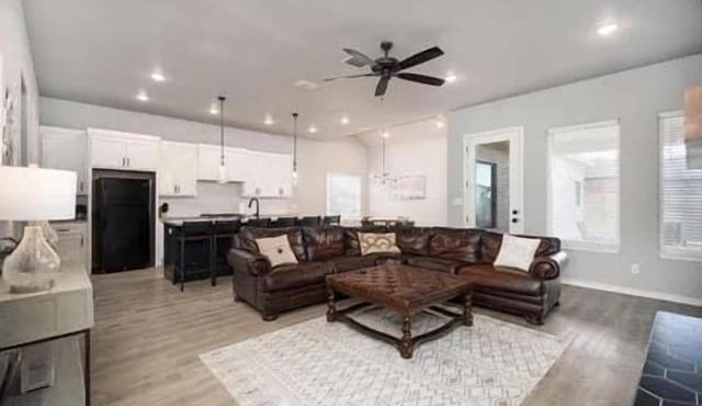 Modern Uptown - 4BR 2BA - New Construction