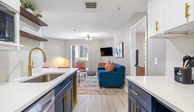 Modern Urban Oasis in Prime Buckhead, Atlanta