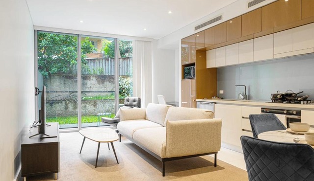 Modern Urban Retreat 1BR Apt near Chatswood