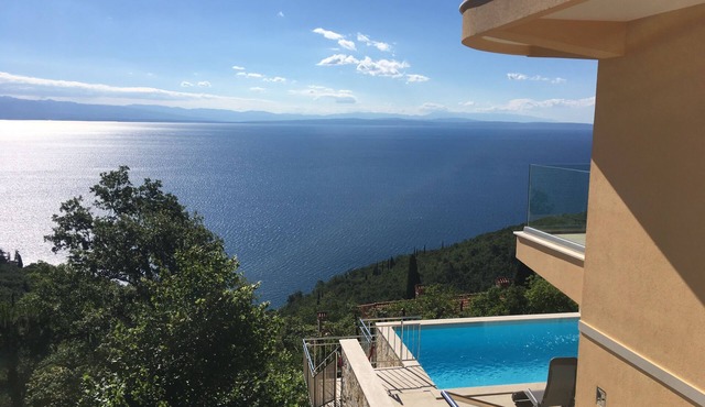 Modern vacation apartment ★ - with panoramic sea views - for families and couples