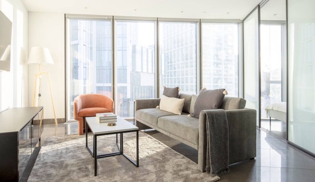 Modern Vauxhall 1BR w/Gym & Concierge nr Vauxhall Station, by Blueground