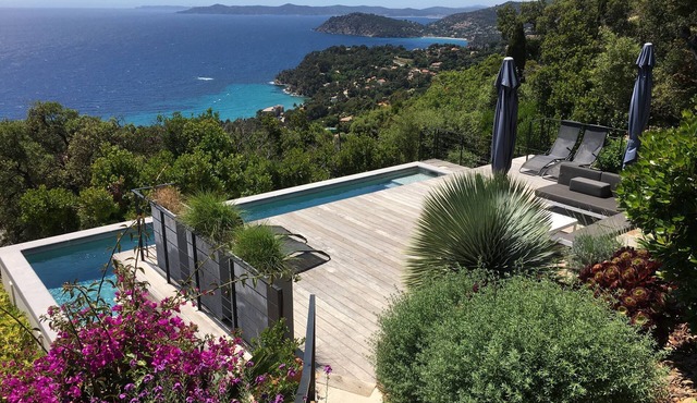 Modern villa with stunning sea view,luxurious comfort,5 bedrooms,3 bathrooms,11P