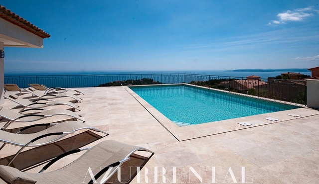 Modern villa in Californian style with breathtaking sea view