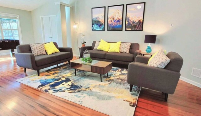 Modern Vibes, Peaceful Living - 4BR/2 BA in beautiful Buford