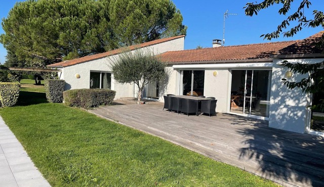 Modern Villa with Pool in Brives