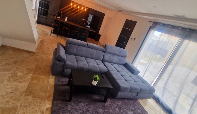 Modern Villa 6 pers close to the sea