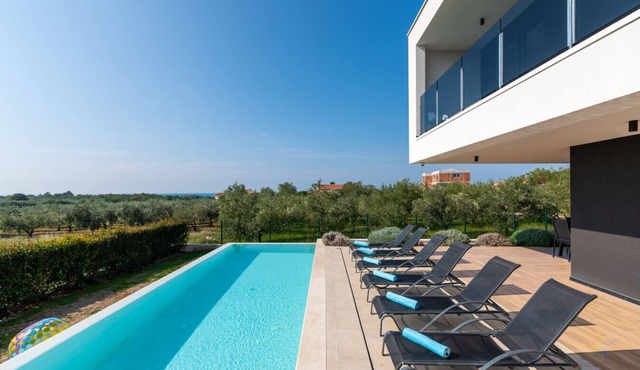 Modern Villa Casa Cormoran with sea view!