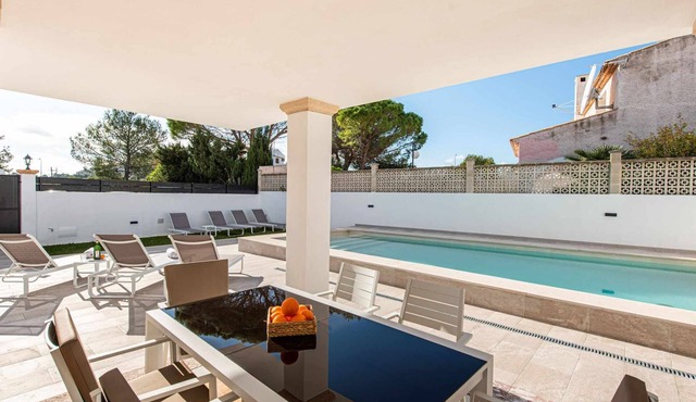 Modern Villa Varon Blue