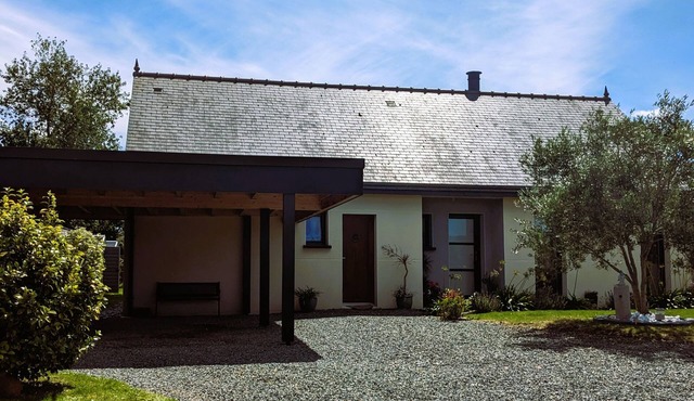 Modern villa, in the countryside, 4km from the sea, near Paimpol - Pink Granite Coast
