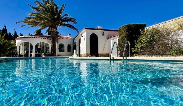 Modern Villa in Miami Platja with Private Pool