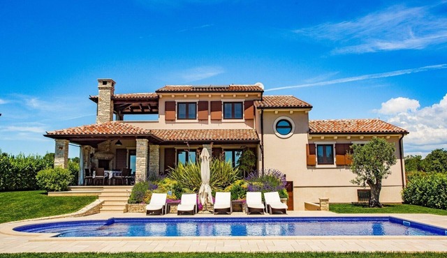Modern villa near Fazana with amazing sea view