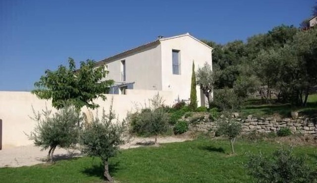Modern villa, pool, a large garden, panoramic view, Provence Vaucluse Ventoux