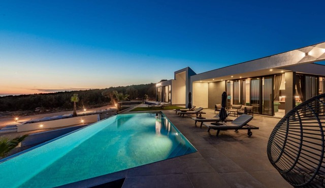 Modern Villa Porta