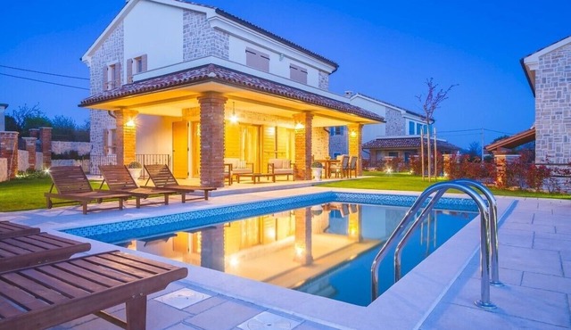 Modern Villa Tia* with a rustic touch and a pool on Krk