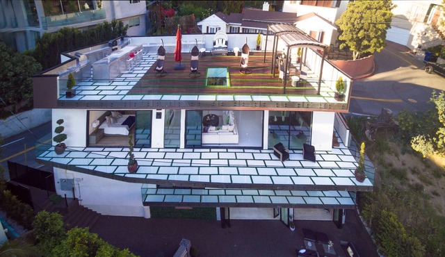 MODERN VILLA V