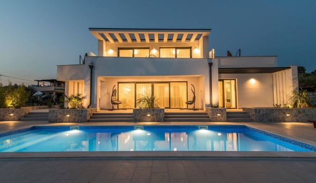 Modern Villa Viktorija* with a sea view and a pool on Krk