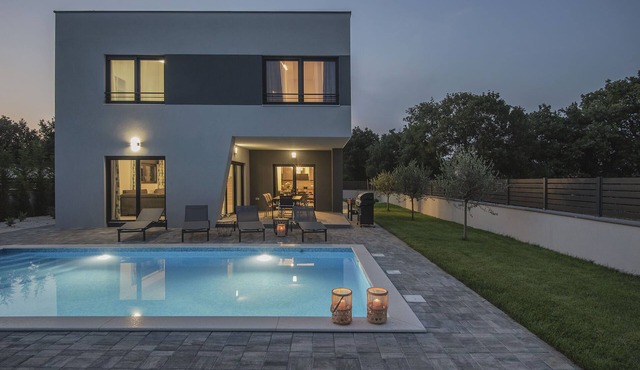 Modern villa with heated pool