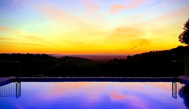 Modern villa with large private pool & far reaching sea views Catadau, Valencia