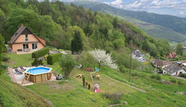 Modern villa with pool, jacuzzi and sauna in top location with stunning view