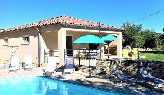 Modern Villa with Private Heated Pool – Sleeps 6 – Serene Countryside Retreat