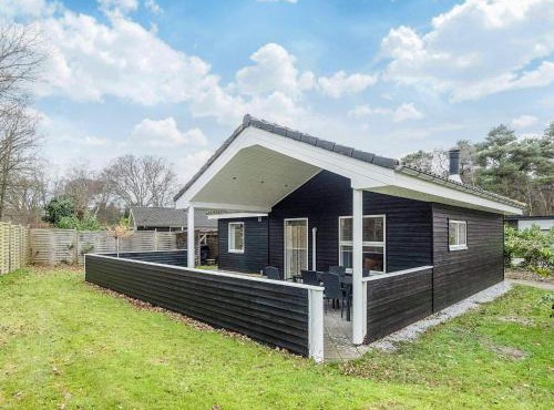 Modern Villa with Sauna Retreat