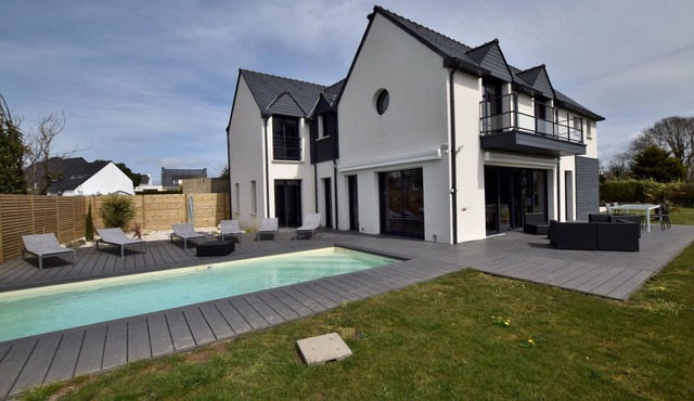 Modern villa with sea view, swimming pool and large terrace - 2 to 10 pers.