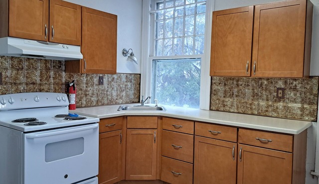 Modern w historic charm 5-bedroom Remodeled Home in Scranton