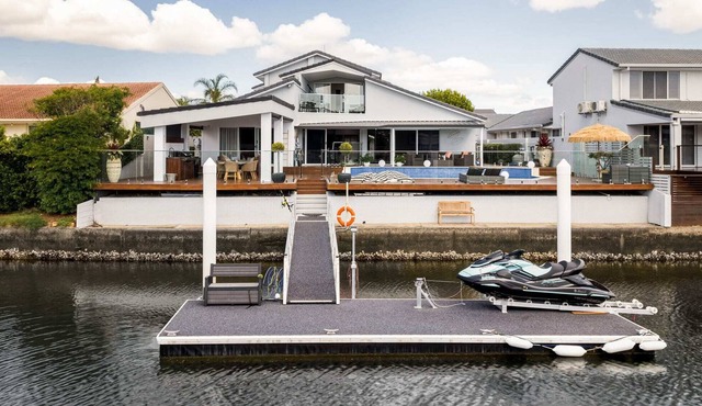 Modern Waterfront Retreat| Private Pool & Dock