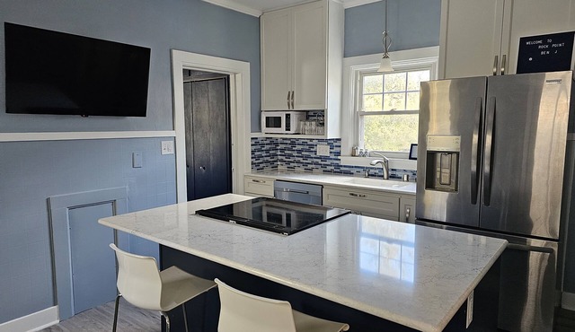 Modern well stocked with all the comforts of home with a special promo now!