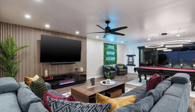 Modern Wellness Oasis w/Sport Court, Gym & Spa