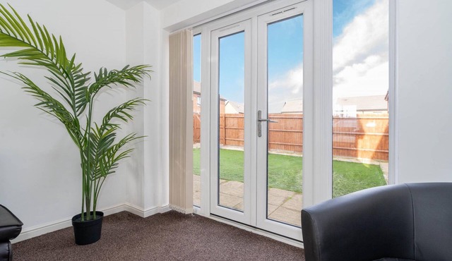 Modern West Midlands Family home with Garden