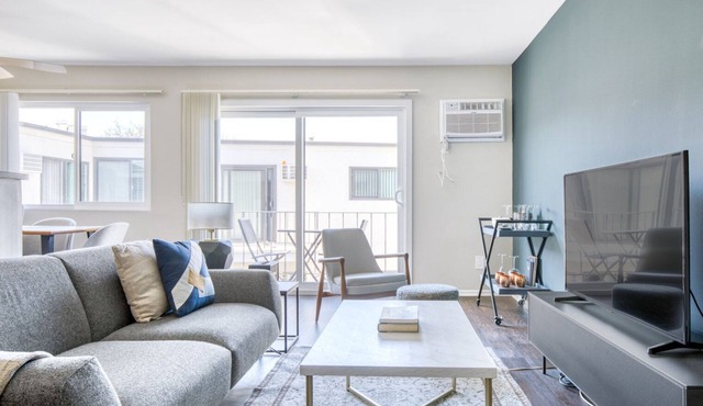 Modern Westwood 1BR w/Rooftop, near Westwood Village by Blueground