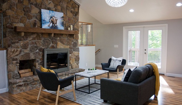 ‼️‼️ Modern Wooded Retreat ‼️‼️ 6min to Purdue