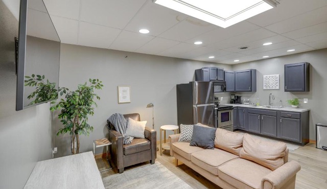 Modern Yankton Apartment Near Riverside Park!