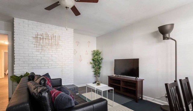 Modern yet historic 3BR House by CozySuites