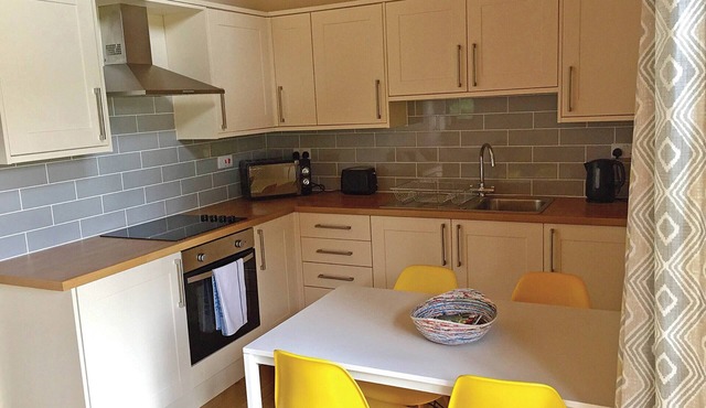 Modern yet rustic designed lodge, ideal for families or couples.