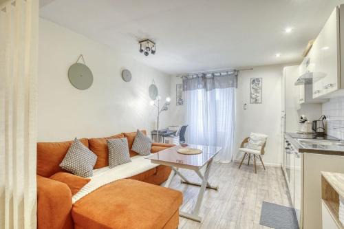 Moderne and Sweet Roissy CDG- Paris- Astérix- ParcExpo