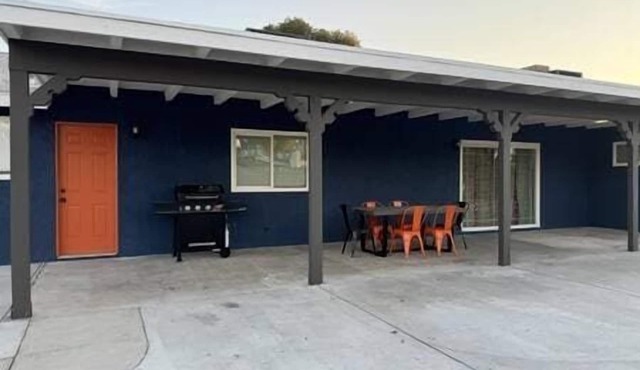 ModernHip Oasis Near Vegas Strip