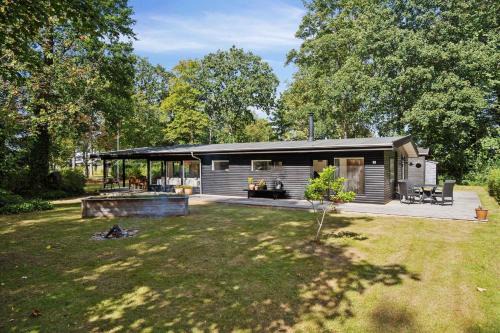 Modernised Cottage Near Woods And Beach