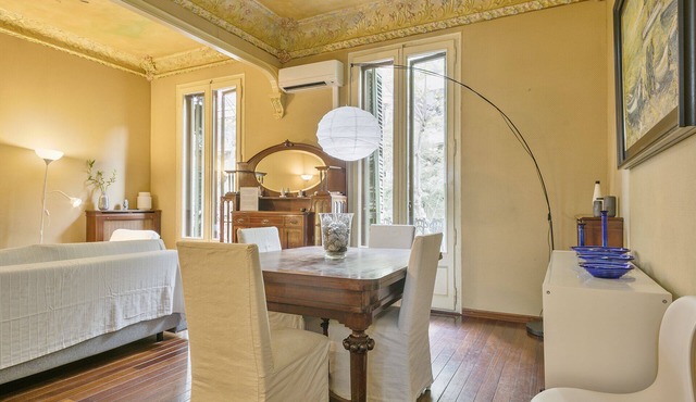 Modernist style apartment in central Barcelona