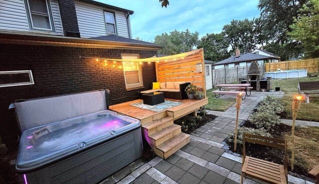 Modernistic! - hot tub, pool, glamping games MLC