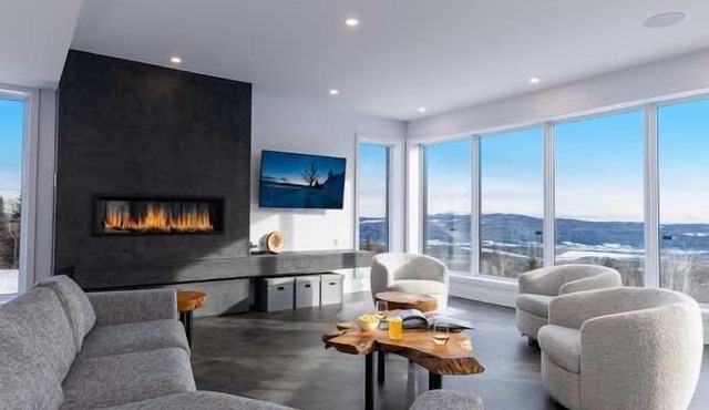 Modernity and comfort in the heart of Charlevoix nature!