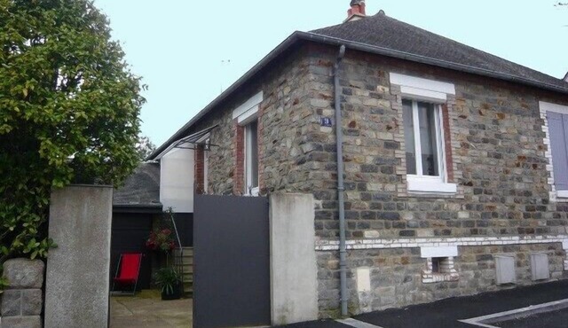 Modernly furnished holiday home in the city of Rennes